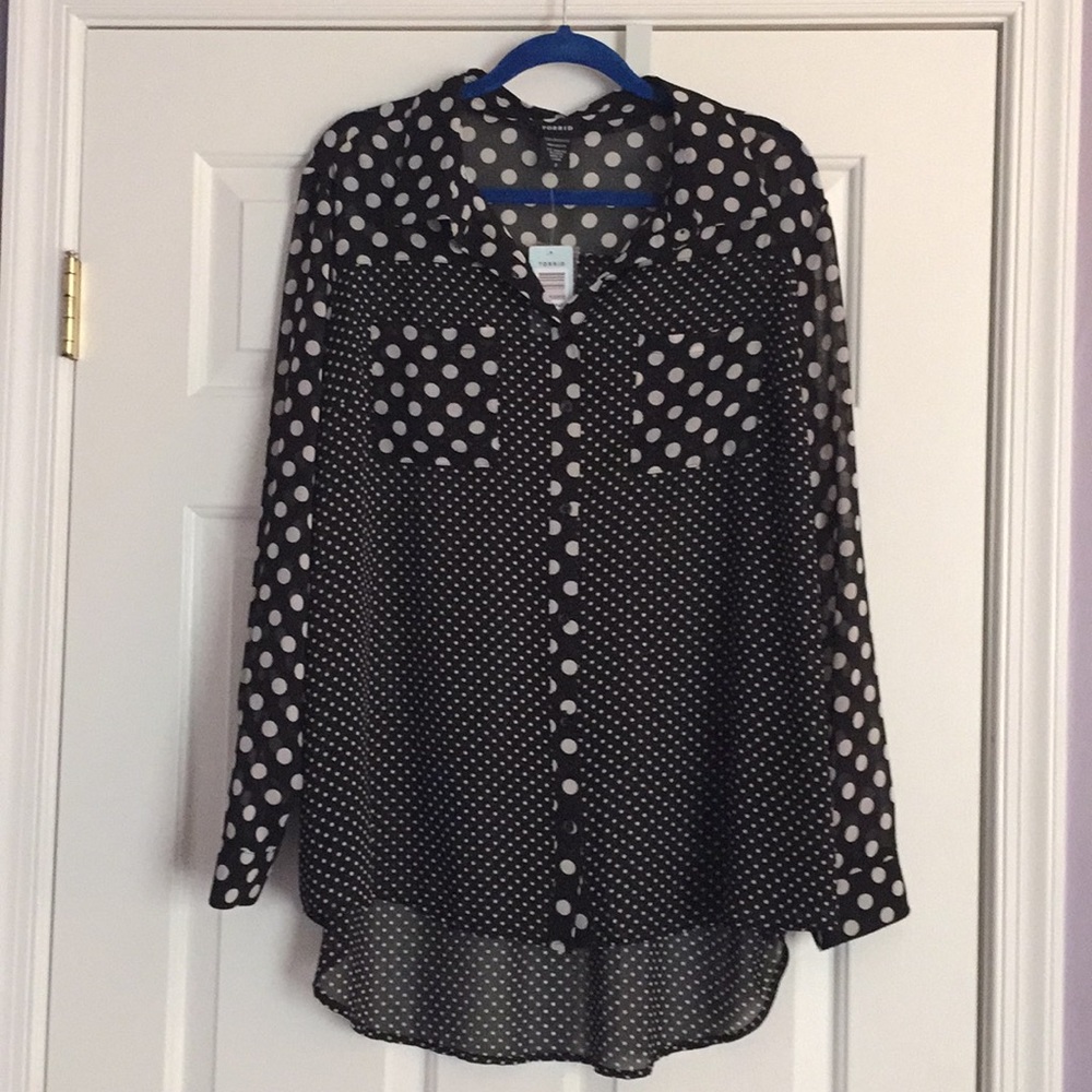 Torrid polka dot woven 2x